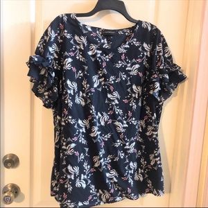 ⭐️SOLD⭐️Lane Bryant | Floral Blouse